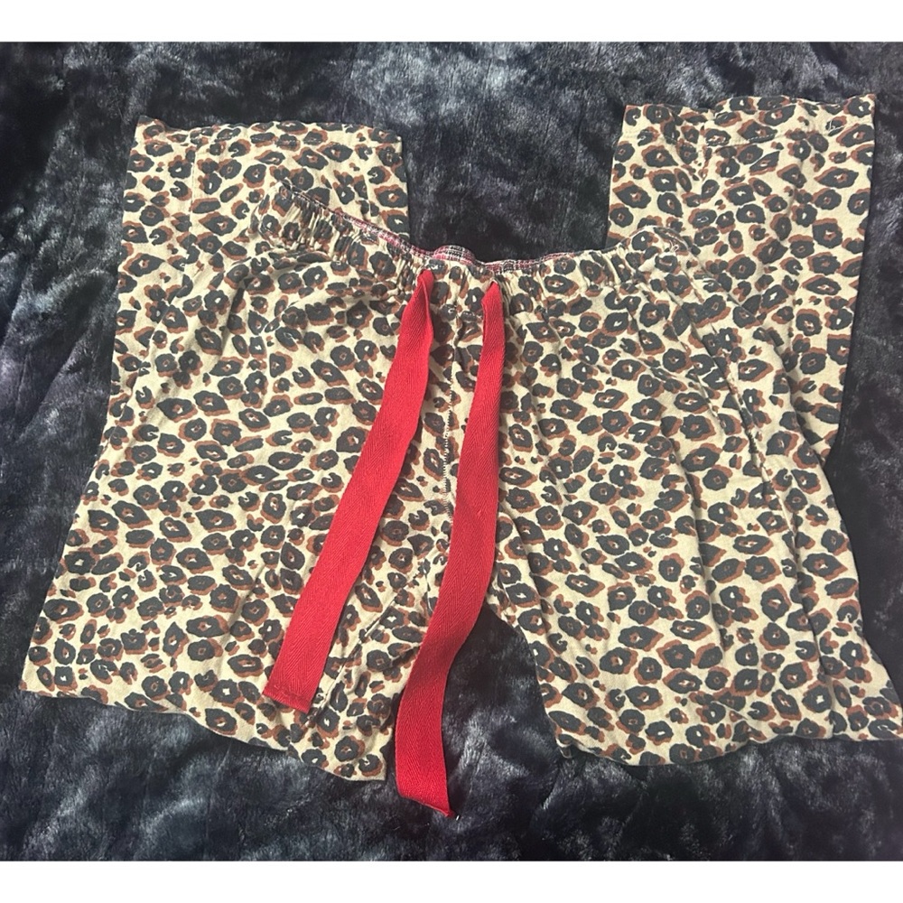 💋 Cheetah print pajama pants
